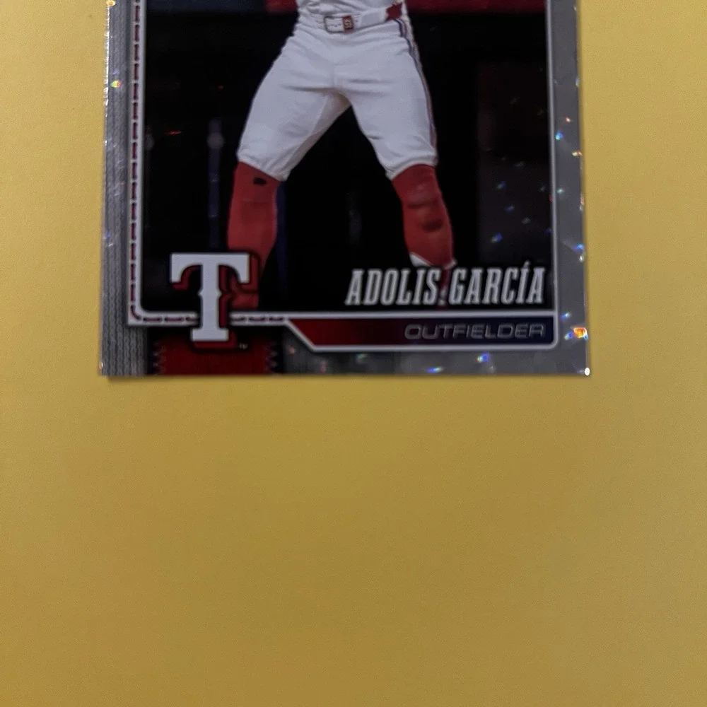 2026 Topps Series 1 Adolis García #318‎ Silver Crackle Foil Texas Rangers